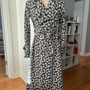 M2057 by Maria Pinto Black and Beige Patterned Marlene Trench Coat